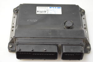 Motorsteuergerät - 8966112D80