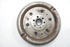  Clutch flywheel 