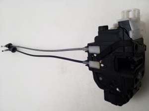 Hyundai Sonata (2004–2009) Front door lock 813203K010 - 3