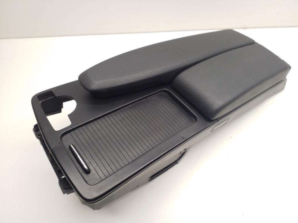 MERCEDES-BENZ C-Class W204/S204/C204 (2004-2015) Armrest a2046801339 21850771