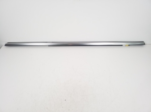 Rear side door outer window molding