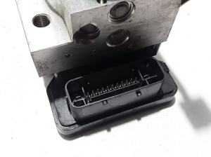 BMW 5 SERIES F11 (2010–2017) ABS Steuergerät 6856841 - 3