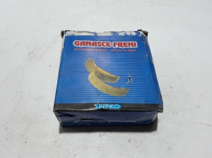 Aizmugurējie bremžu kluči - 8671020704