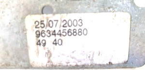Peugeot 307 I (2000–2009) Priekšējo durvju logu pacēlājs 9634456880 - 2