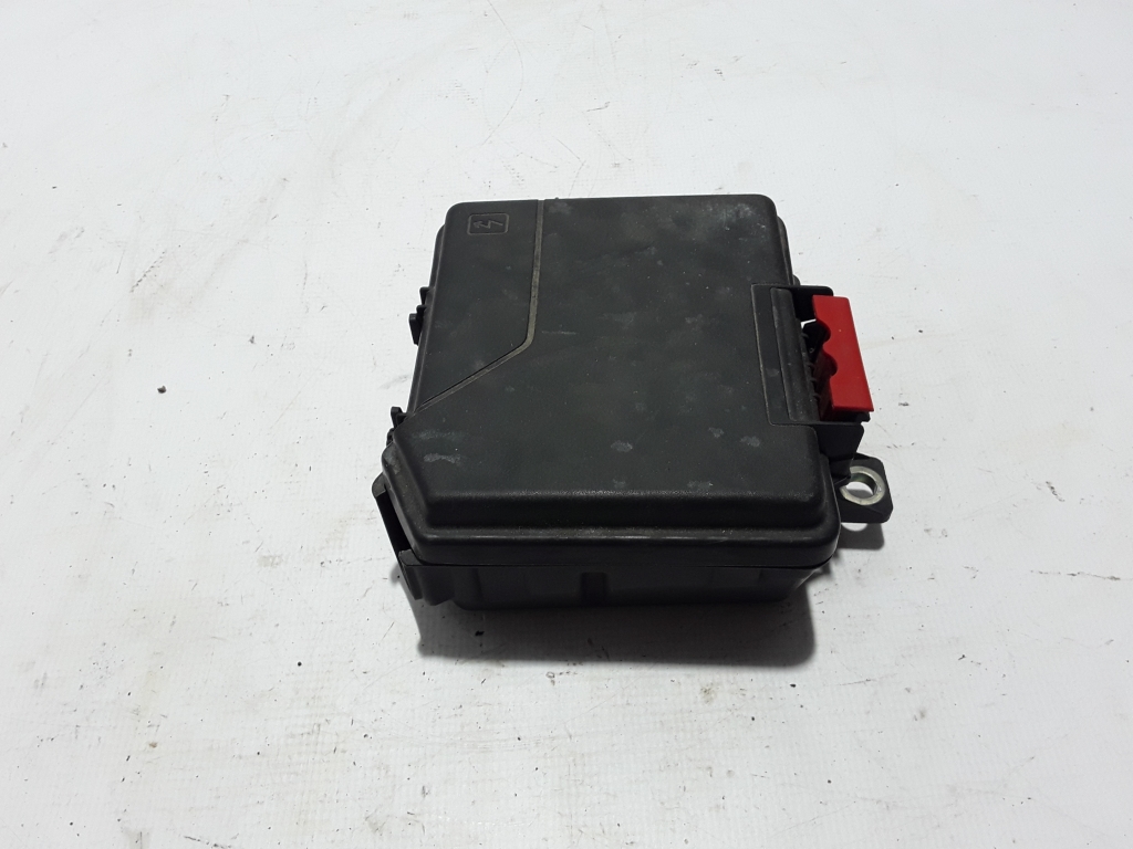 RENAULT Latitude 1 generation (2010-2020) Fuse Box Holder 284B10001R 22426059