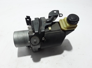 Elektriskais stūres pastiprinātāja sūknis - 491109313R