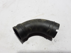 Air intake hose - 165562885R