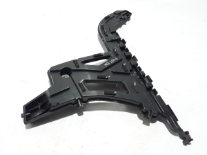  Rear bumper bracket 