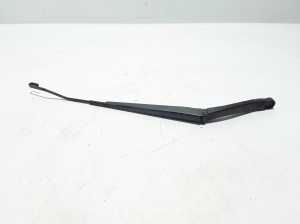  Windshield wiper blade 