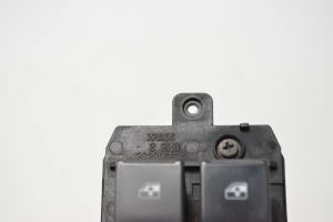 Chevrolet Captiva (2006–2016) Front door glass switch 202005436 - 4