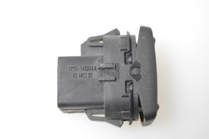 Ford Focus (2004–2011) Front door glass switch 7M5T14529AA - 4