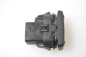 Ford Focus (2004–2011) Front door glass switch 7M5T14529AA - 4