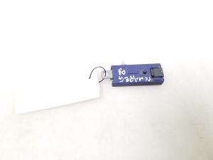 Volkswagen Touareg I (2002–2010) Antenas pastiprinātājs 7L6035577F - 2