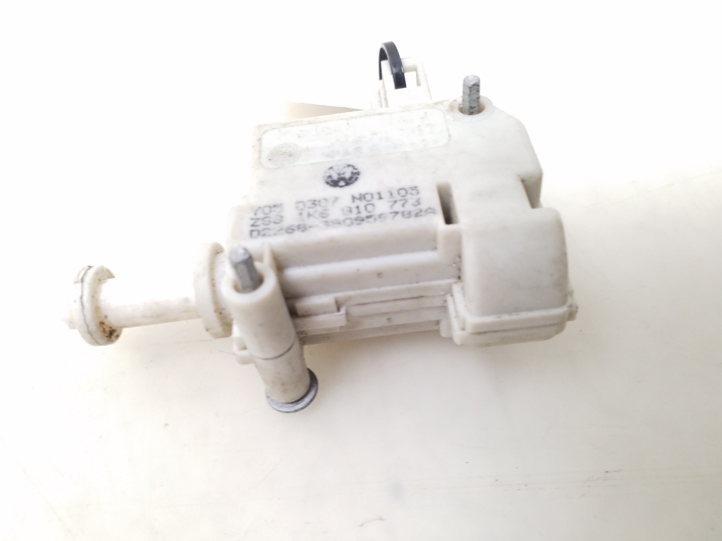 Used Volkswagen Golf Fuel filler cap lock 1K6810773