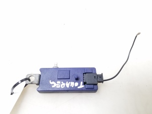 Volkswagen Touareg I (2002–2010) Antenas pastiprinātājs 7L6035577F - 2