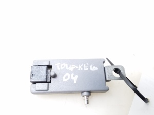 Volkswagen Touareg I (2002–2010) Antenas pastiprinātājs 7L6035577 - 2