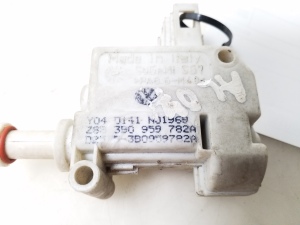 AUDI A6 C6 (2004–2011) Verschluss des Tankdeckels 3B0959782A - 3