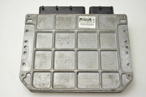 TOYOTA Ractis I (2005–2010) Motorsteuergerät 8966152J10 - 2