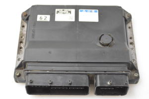 Motorsteuergerät - 8966112D20