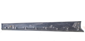 Mazda CX-3 (2015–2026) Front door molding 51RB1 - 3