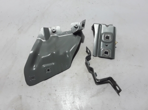 RENAULT Latitude (2010–2017) Front fender bracket 625A00016R - 2