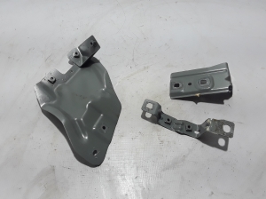 RENAULT Latitude (2010–2017) Front fender bracket 625A00016R - 3