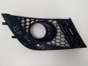 Seat Ibiza 6L1 (2002–2008) Front bumper lower grille 6L6853666 - 3