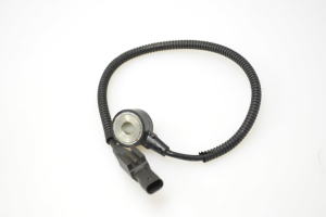 AUDI Q3 8U (2011–2018) Klopfsensor 06K905377 - 4