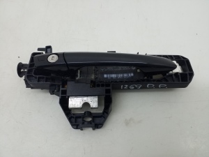   Esiukse välimine avakäepide ja selle detailid  - A2047602634 
