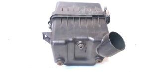 TOYOTA RAV 4 A3 (2005–2012) Luftfiltergehäuse 100140-8440 - 2