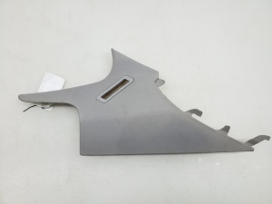   Interior trim of the rear strut  - A2046900725 