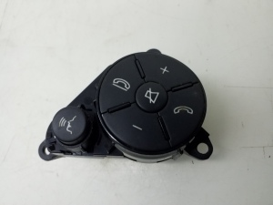   Steering wheel switch 