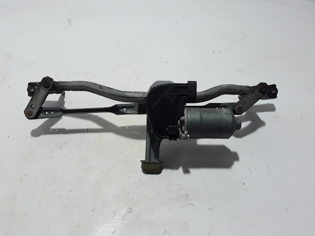 Used RENAULT Trafic Windshield wiper mechanism 288004907R