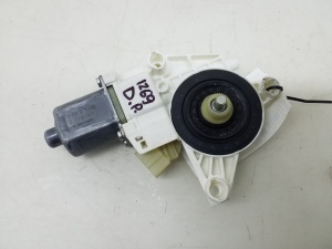   Fensterhebermotor vorne  - A2048200242 