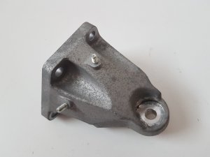 LEXUS GS (2011–2017) Engine bracket 12302-31010 - 2
