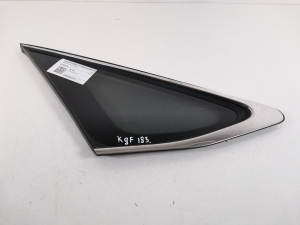   Rear quarter glass  - 62720-48270 