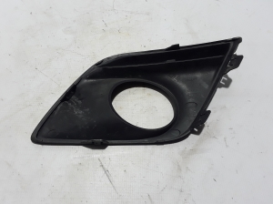  Front bumper fog lamp cover 