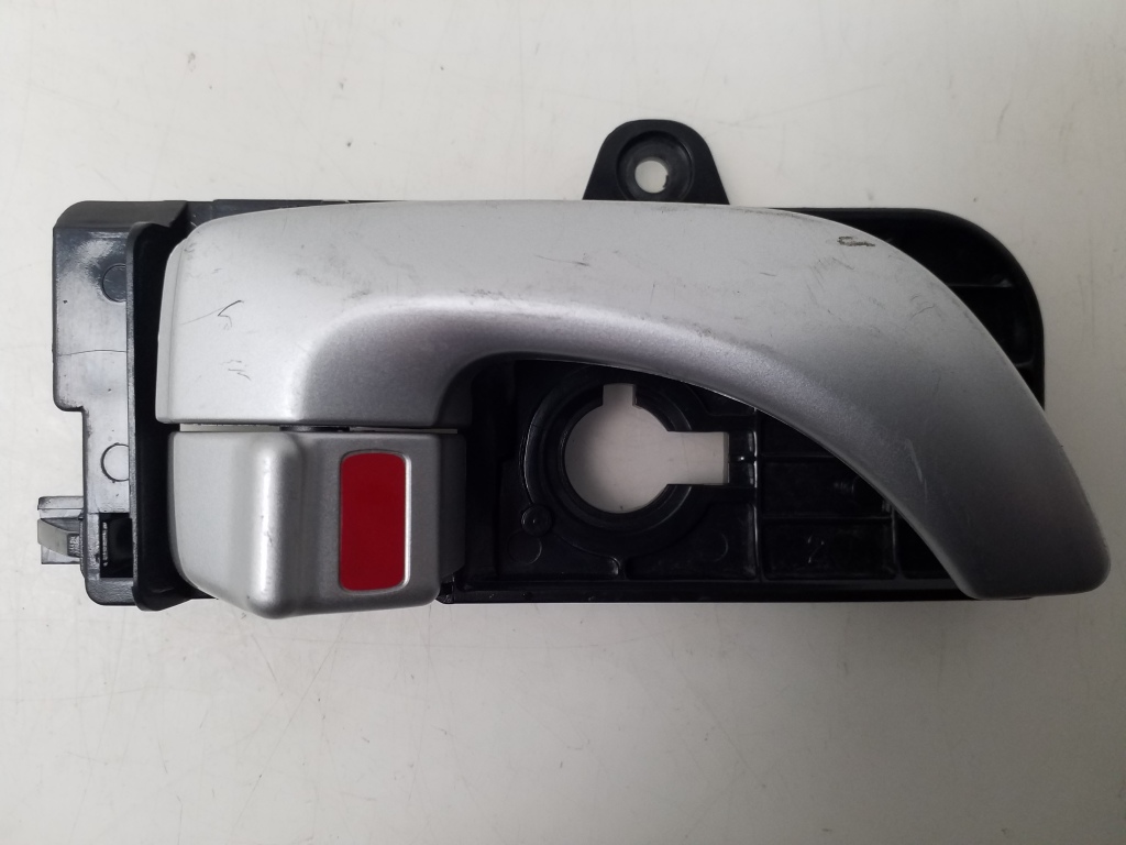Hyundai Sonata (2004–2009) Front door inner handle 82623NF000 Hyundai Sonata (2004–2009) Front door inner handle 82623NF000