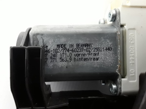 BMW 5 SERIES F10 (2010–2017) Aizmugurējo durvju logu pacēlājs 7182121 - 2