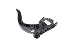 AUDI A8 D4 (2010–2017) Accelerator pedal 8K1723523A - 3