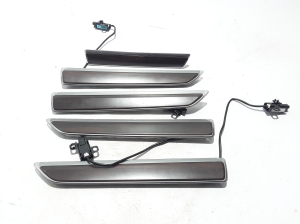 Dashboard trim
