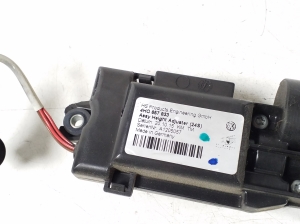 AUDI A8 D4 (2010–2017) Gurthöhenversteller 4H0857833 - 2
