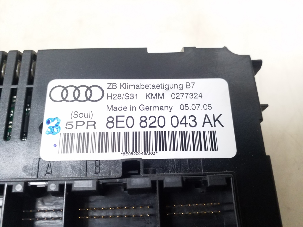 AUDI A4 B7/8E (2004-2008) Ilmastonhallintayksikkö 8E0820043AK 25057158