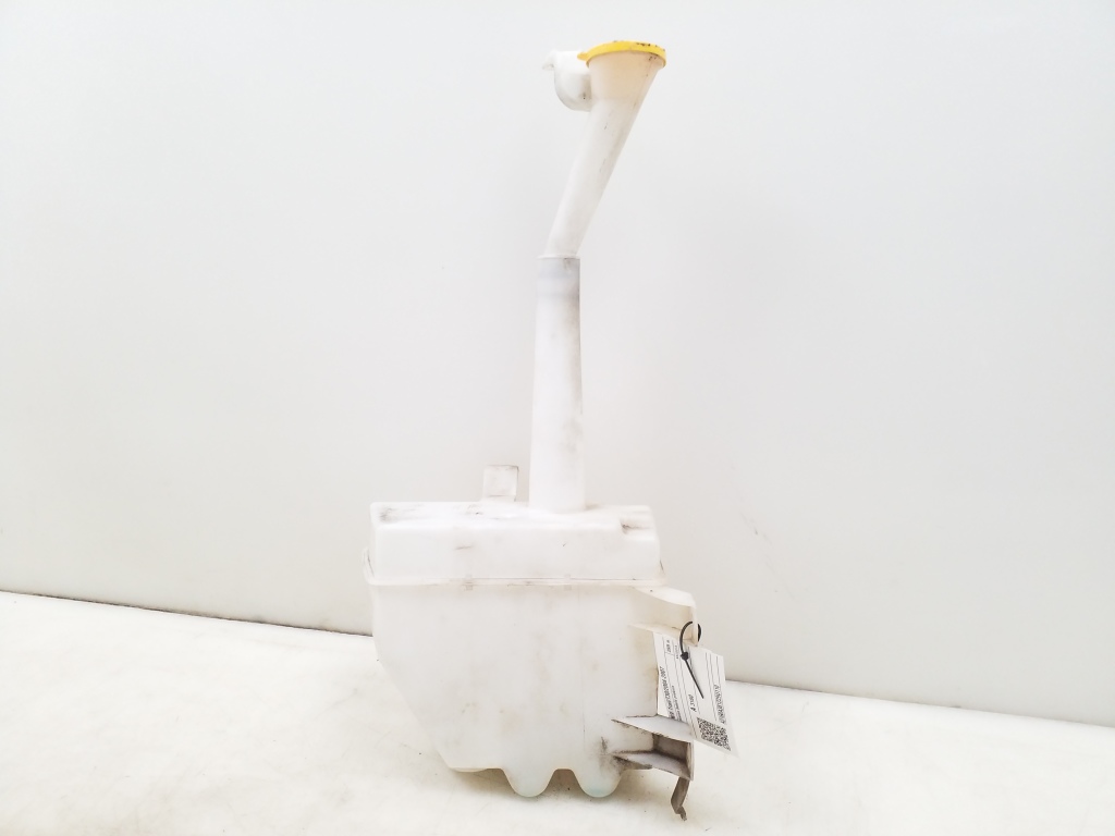 Used NISSAN XTrail Windscreen washer tank front