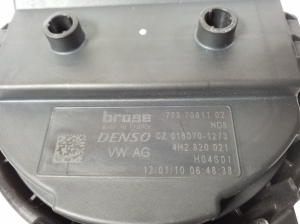 AUDI A8 D4 (2010–2017) Salongi puhuri mootor 4H2820021 - 3