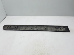 RENAULT Kangoo (1997–2009) Esiukse liist 8200077543 - 3