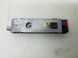 Mercedes Benz C-Class 204 (2007–2014) Antenna amplifier A2048200089 - 2