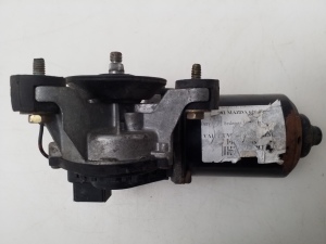 Mazda 626 (1997–2002) Scheibenwischermotor vorne 8492001302 - 3