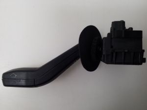 BMW 5 SERIES E39 (1995–2004) Blinkerschalter 8352172 - 2