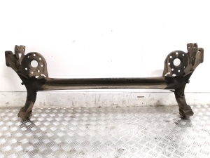  Rear axle beam 